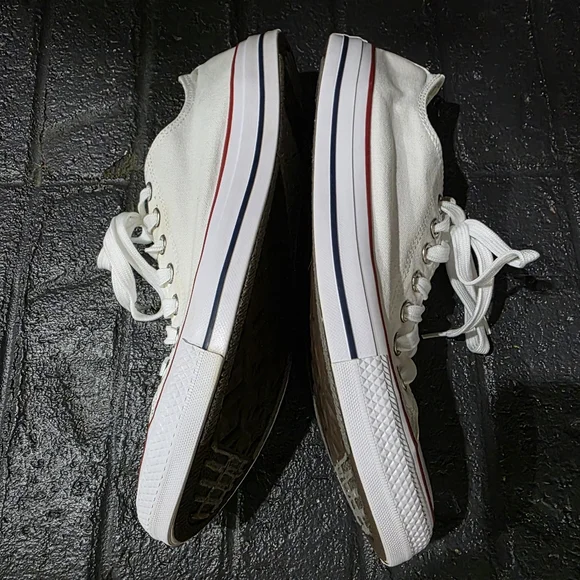 Converse Cuck Taylor All Star Low Top Sneaker, Men's Size 10, Women's Size 12 - Picture 6 of 10